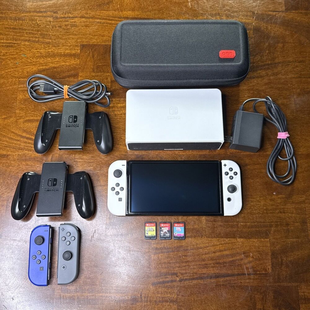 Nintendo Switch OLED Model HEG-001 White Console 64GB Bundle 3 Games Controllers